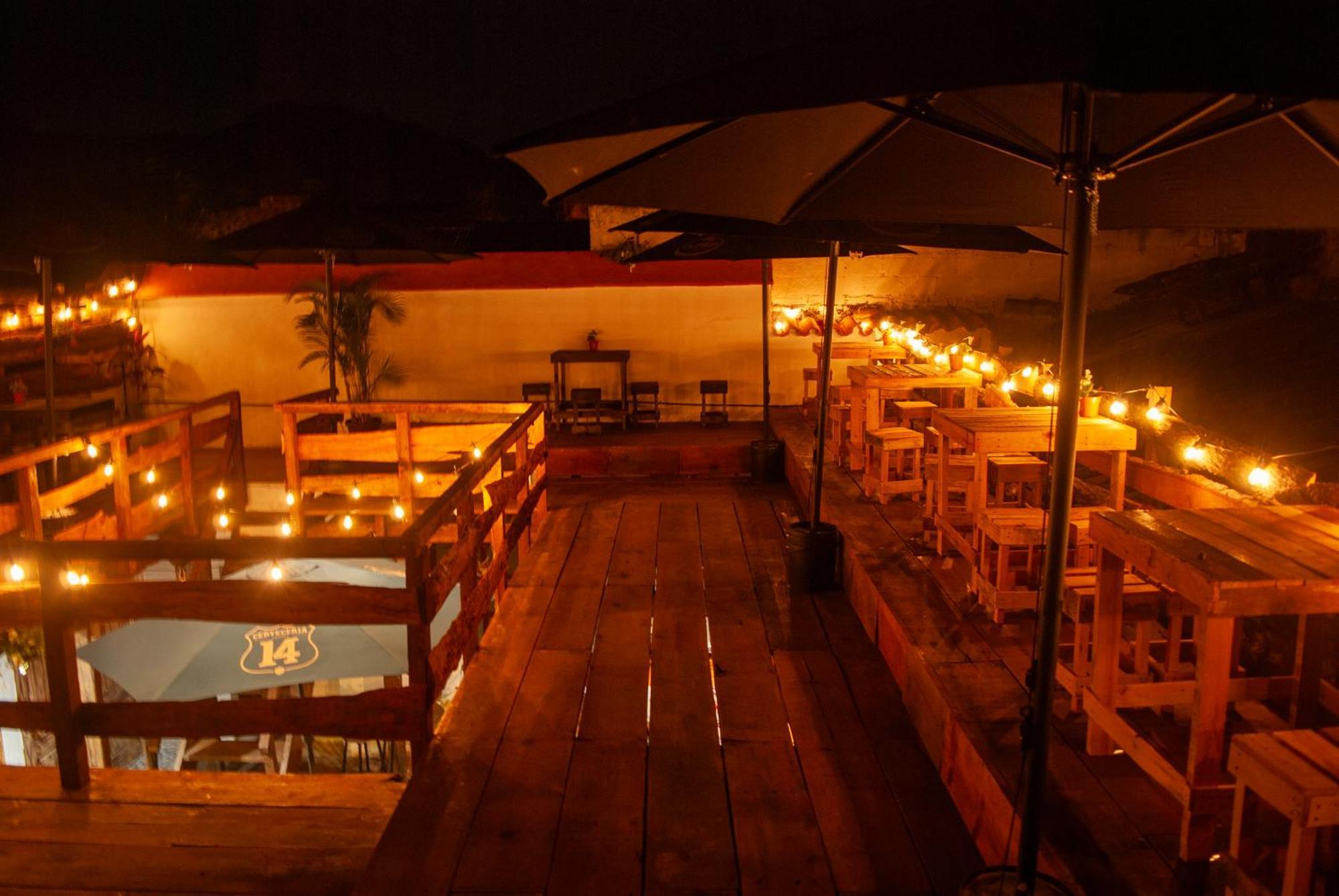Kamazoztz Hostel And Travel أنتيغوا غواتيمالا المظهر الخارجي الصورة