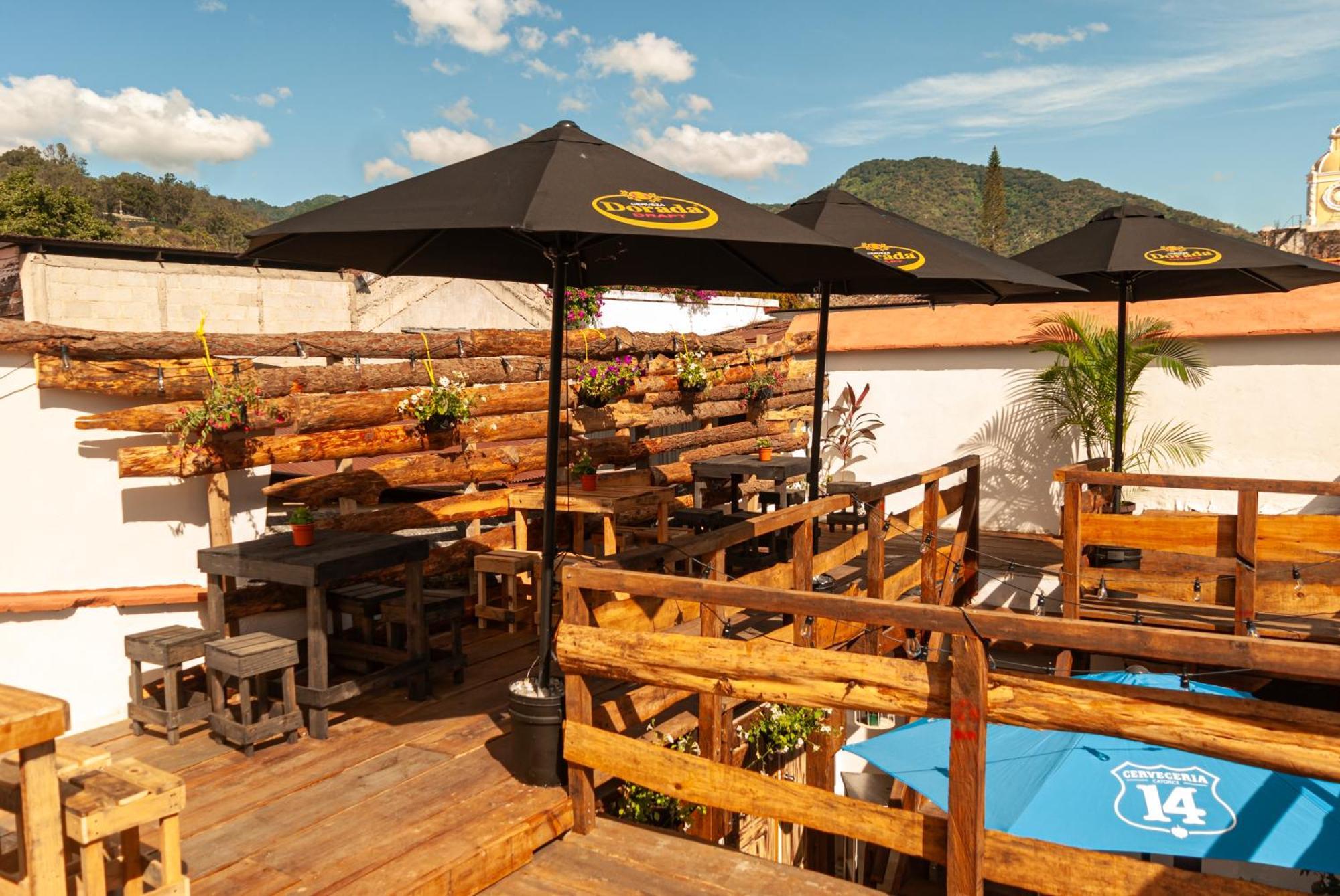 Kamazoztz Hostel And Travel أنتيغوا غواتيمالا المظهر الخارجي الصورة