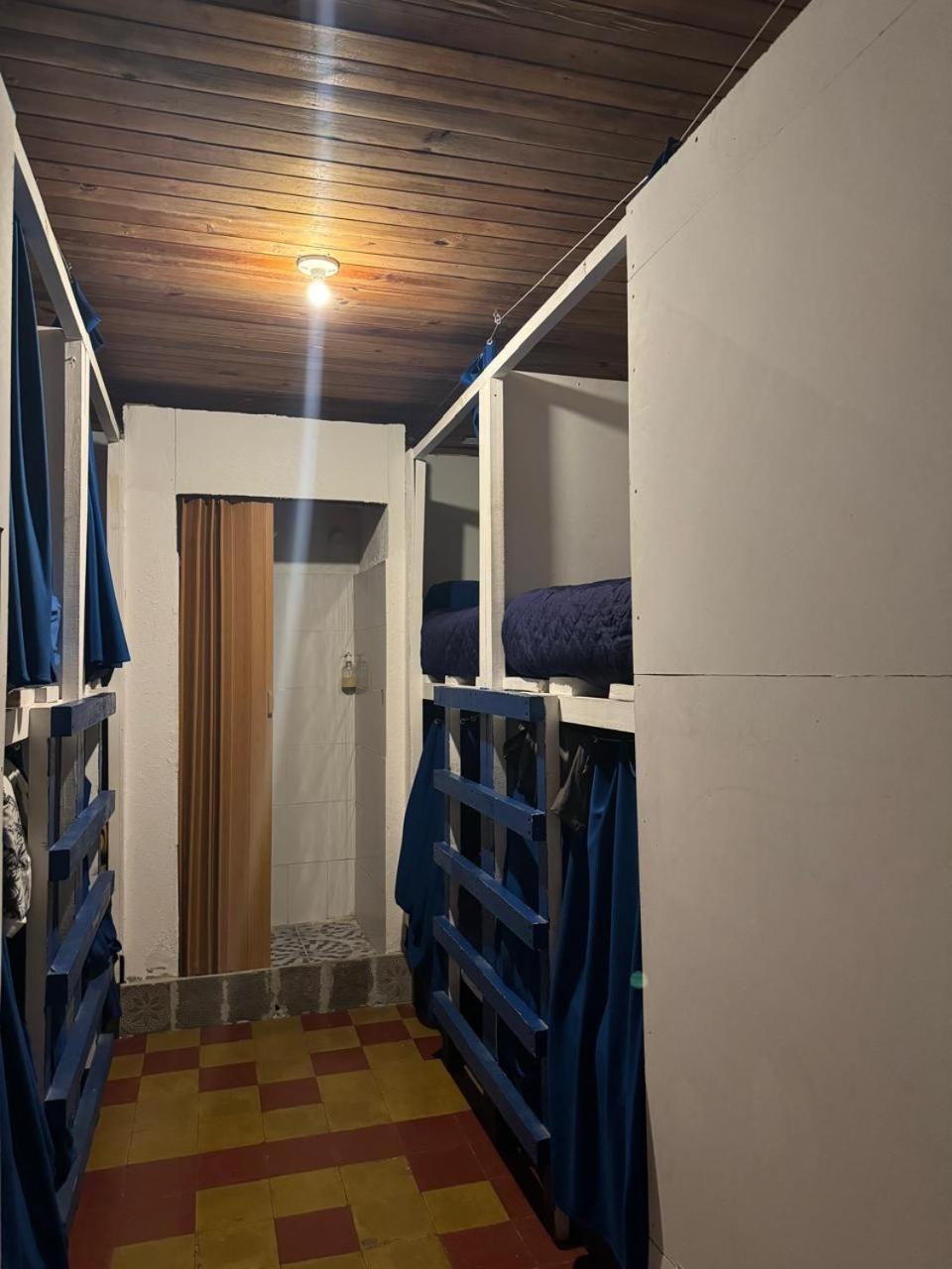 Kamazoztz Hostel And Travel أنتيغوا غواتيمالا المظهر الخارجي الصورة
