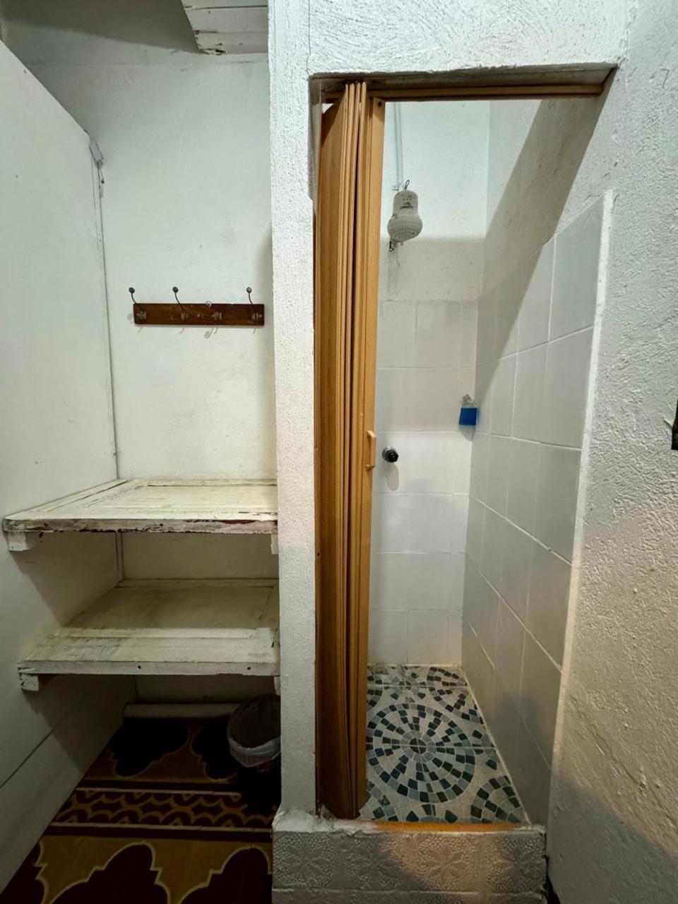 Kamazoztz Hostel And Travel أنتيغوا غواتيمالا المظهر الخارجي الصورة