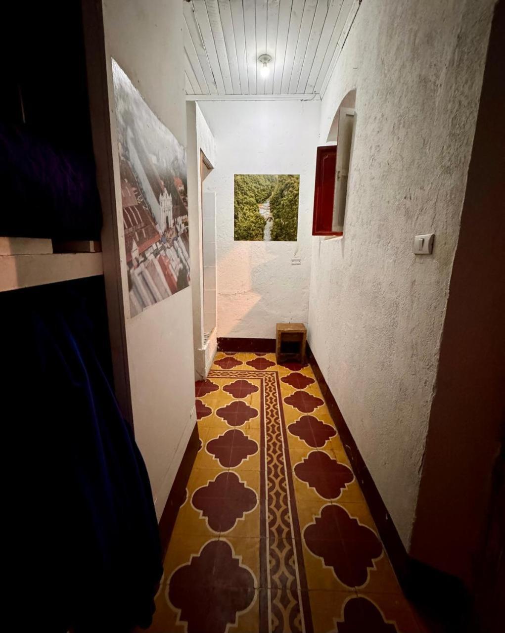 Kamazoztz Hostel And Travel أنتيغوا غواتيمالا المظهر الخارجي الصورة