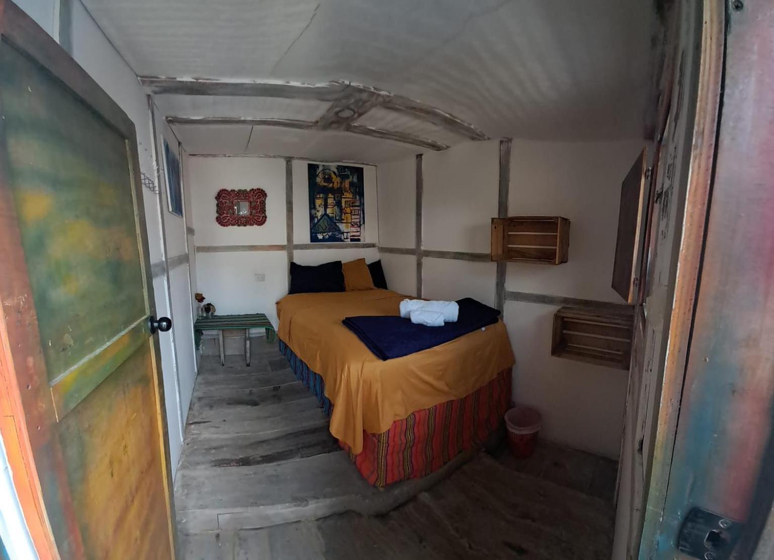 Kamazoztz Hostel And Travel أنتيغوا غواتيمالا المظهر الخارجي الصورة